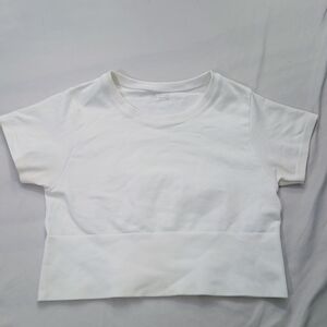 Offline By Aerie Cropped White Ribbed Hem Athletic Tee